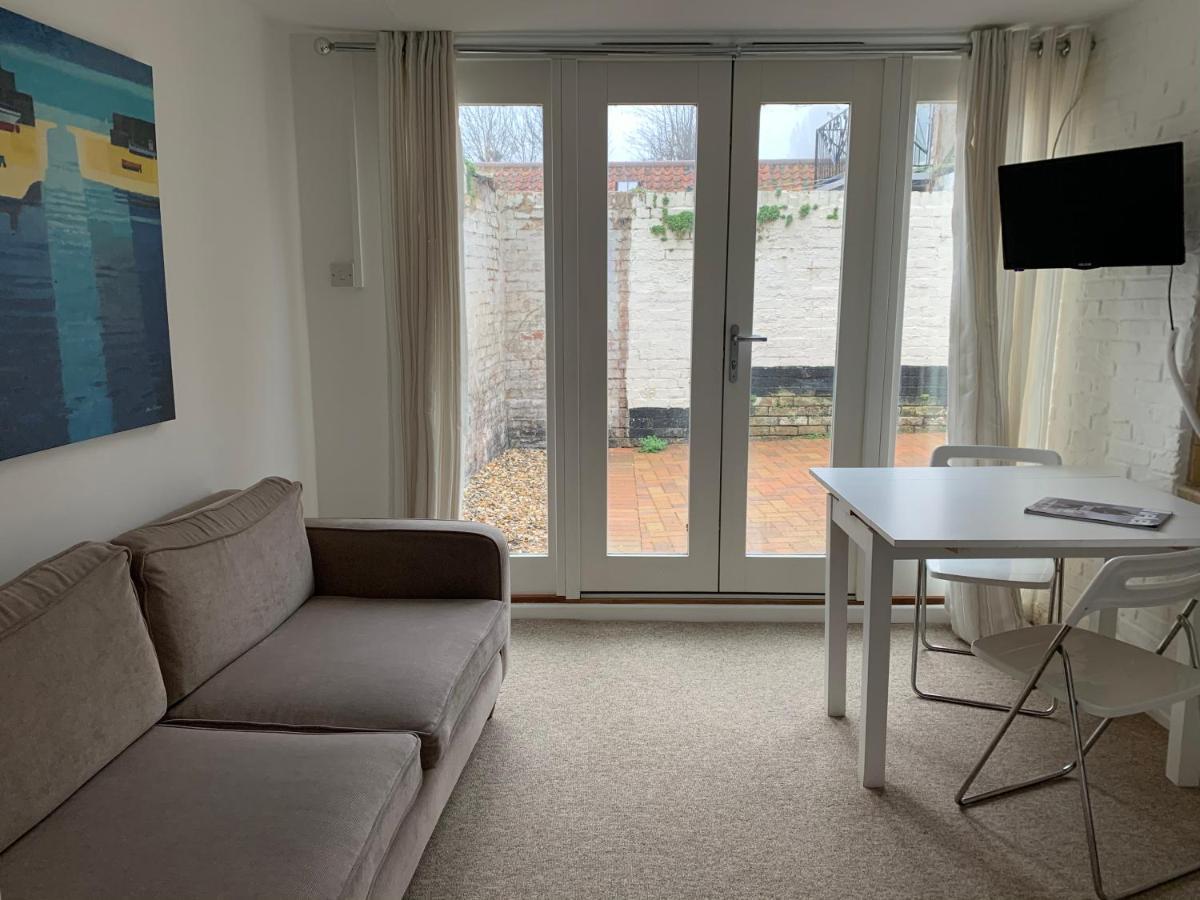 Bell Cottage Mildenhall Dış mekan fotoğraf
